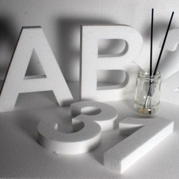 Piepschuim letter L 30cm