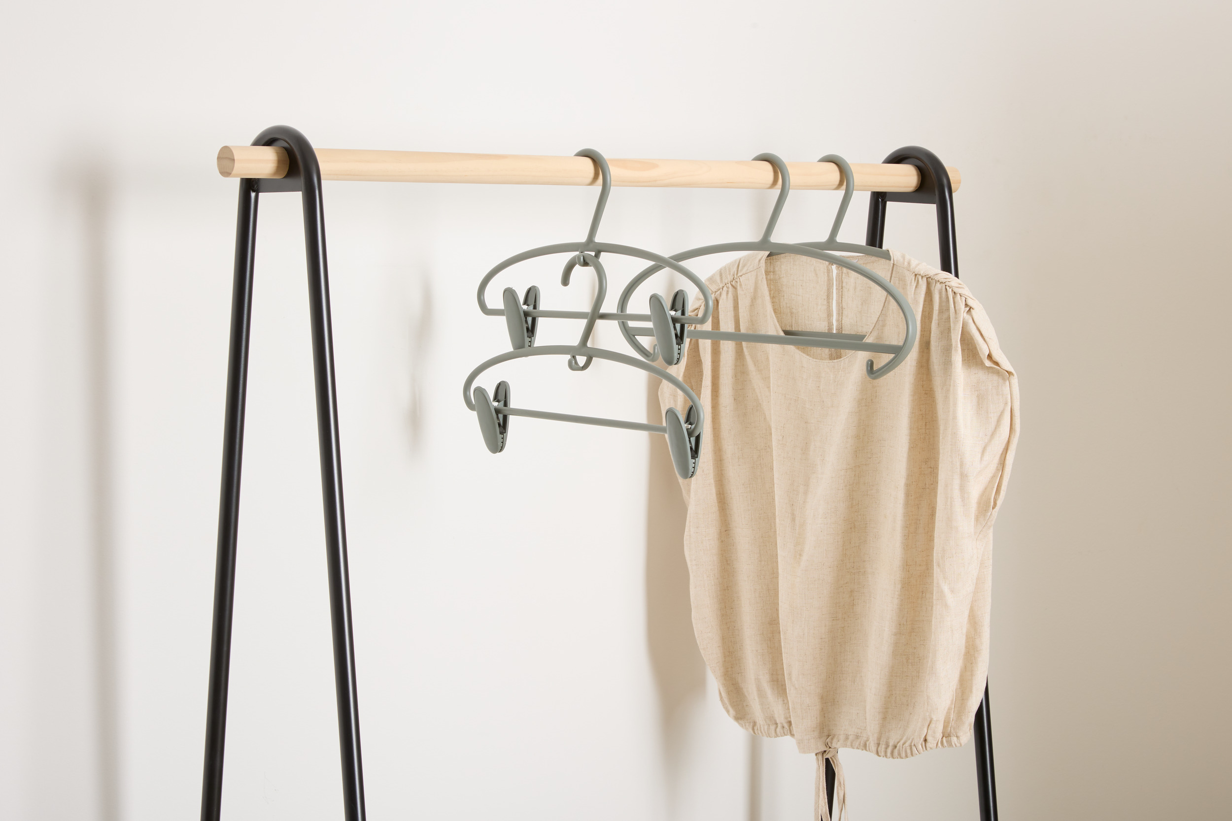 Kledinghangers met clips kunststof 34,4cm 4st